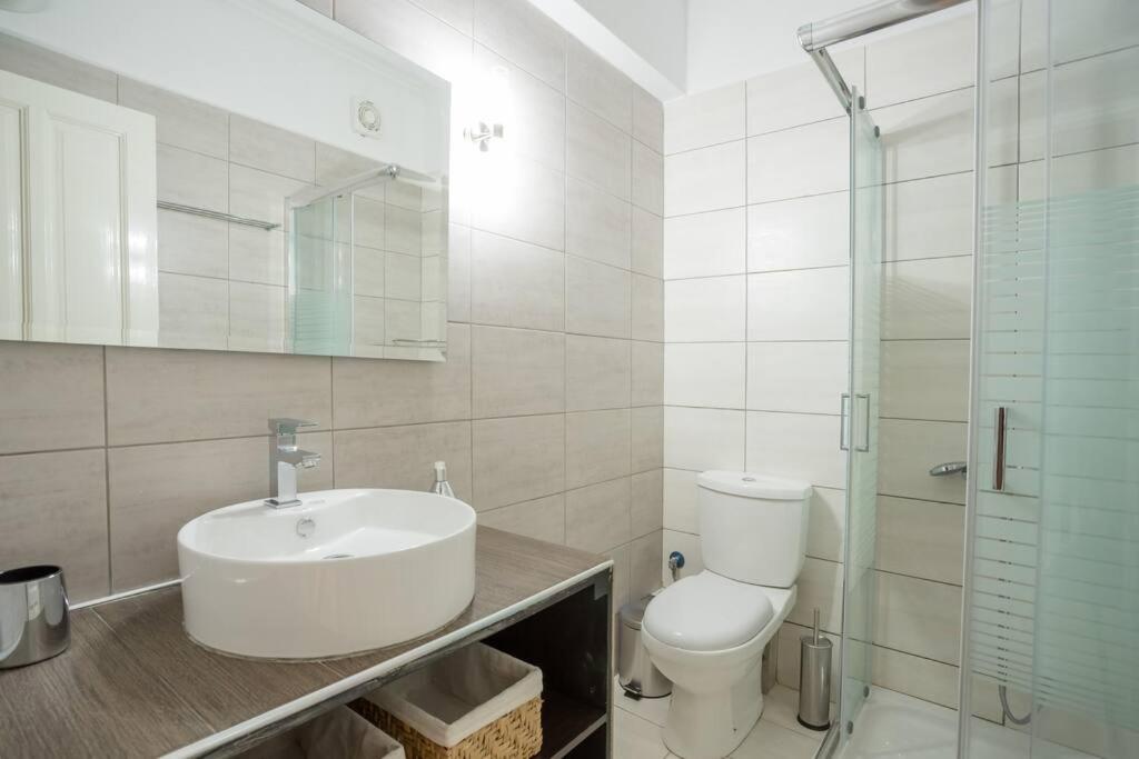 New  2 Bedroom/ 2 Bath Ap.Nidri, Familia Экстерьер фото